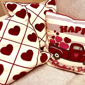 Set of 3 Valentine pillows.